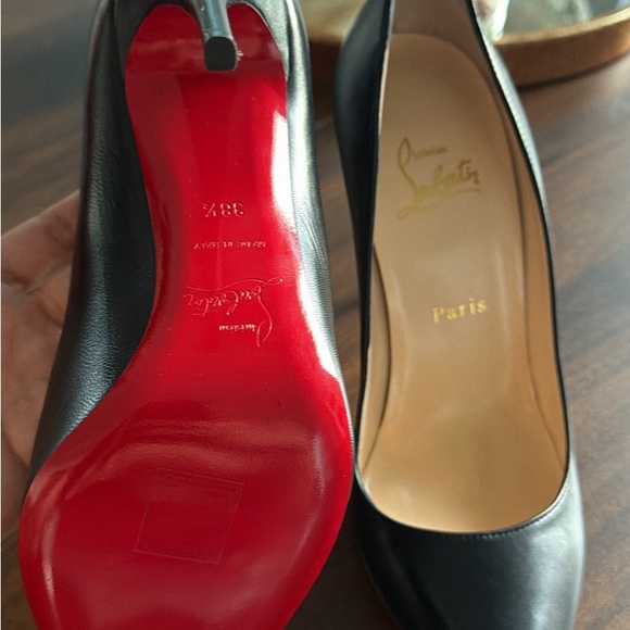 Christian Louboutin Black Leather Pointed Pumps with Red Soles - Picture 4 of 8